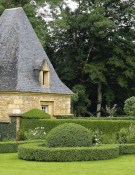 Pigeonnier et Parterre à la Française