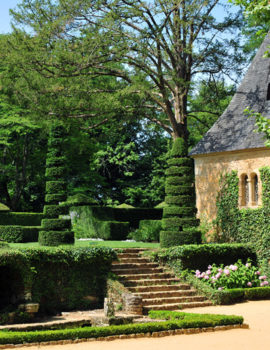 Chapelle dans la cour du Manoir ®Olivier Anger