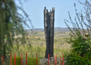 Exposition des sculptures de Christian Lapie à Eyrignac et ses Jardins