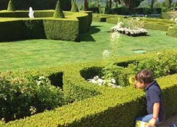 Pâques 2022 vacances sortie enfants jeux jardin plein air potager cluedo chocolat trésor enquête