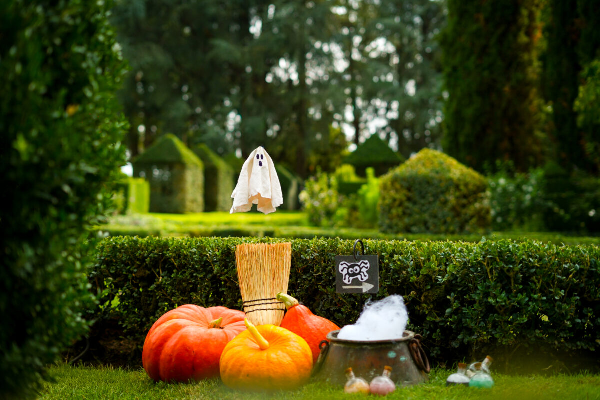 Fantôme farceur à Eyrignac pour Halloween