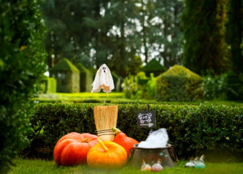 Fantôme farceur à Eyrignac pour Halloween